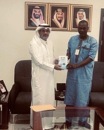 Renforcement des Liens Académiques Le Pr. Mohamed Abdoulaye DIARRA Reçu par lAmbassadeur dArabie Saoudite au Mali_1